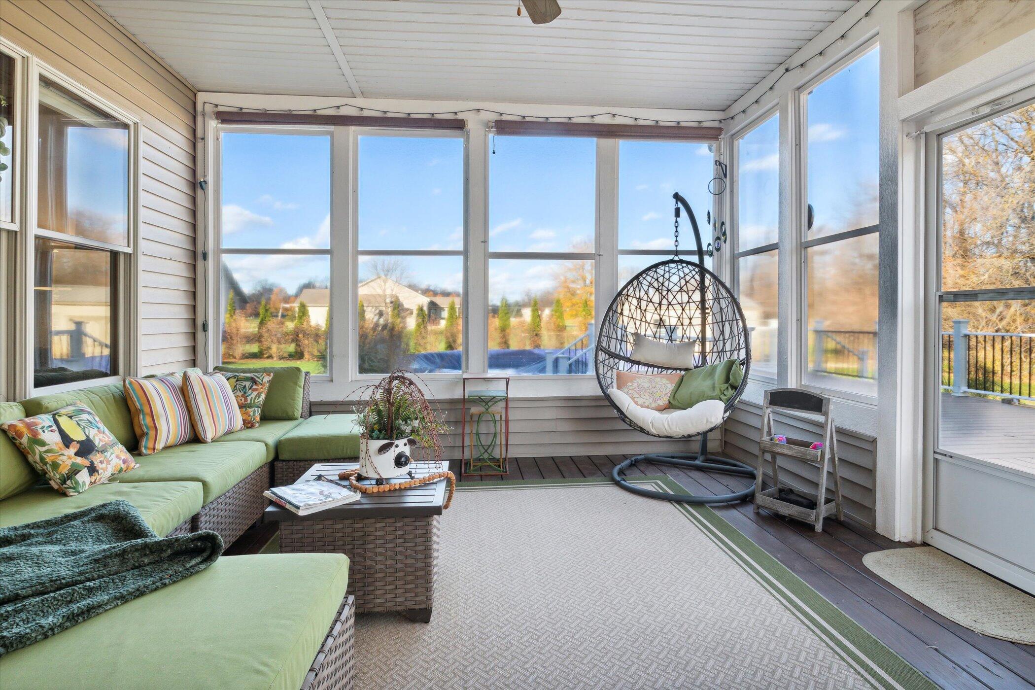 Edwardsburg, Michigan, 49112, United States, 4 Bedrooms Bedrooms, ,4 BathroomsBathrooms,Residential,For Sale,1989598