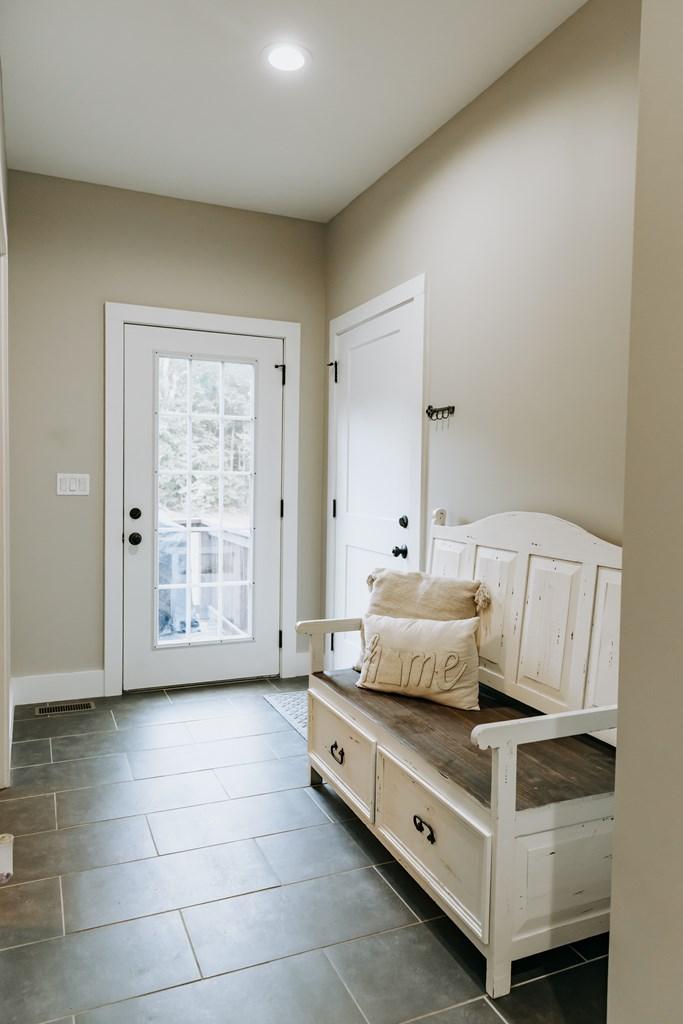 CHATSWORTH, Georgia, 30705, United States, 3 Bedrooms Bedrooms, ,4 BathroomsBathrooms,Residential,For Sale,1885326