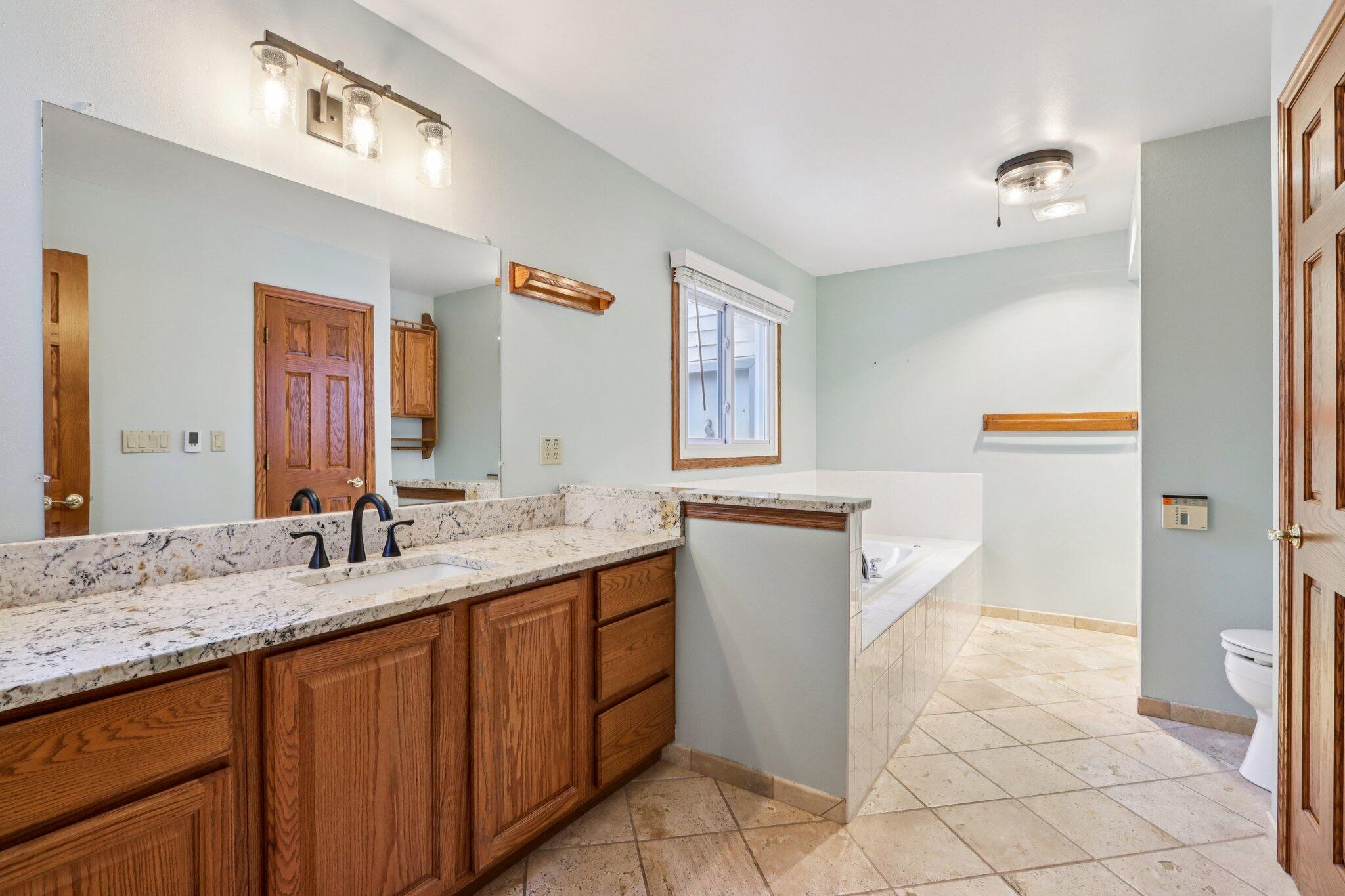 Muskego, Wisconsin, 53150, United States, 3 Bedrooms Bedrooms, ,3 BathroomsBathrooms,Residential,For Sale,2007813