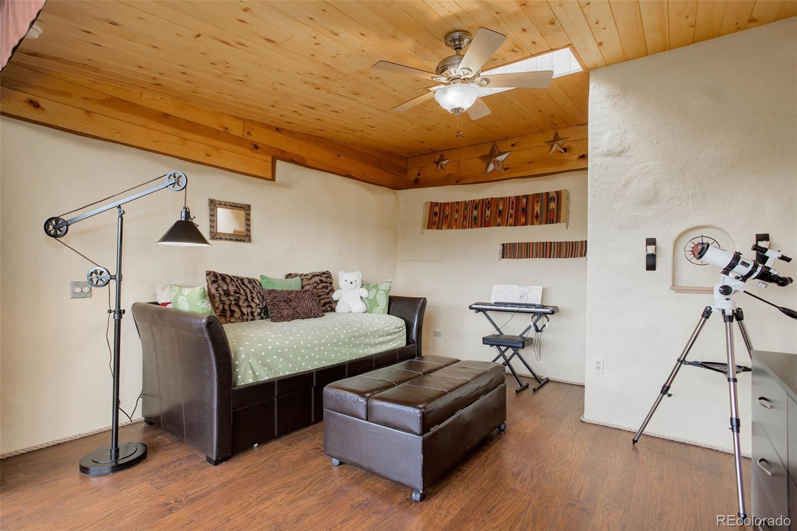 Guffey, Colorado, 80820, United States, 3 Bedrooms Bedrooms, ,1 BathroomBathrooms,Residential,For Sale,1805338