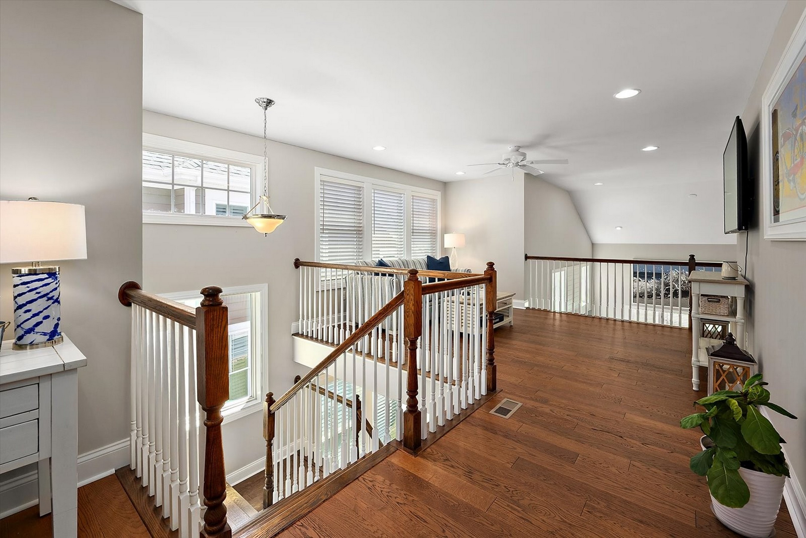  22072 Seaport Square - 物件實景