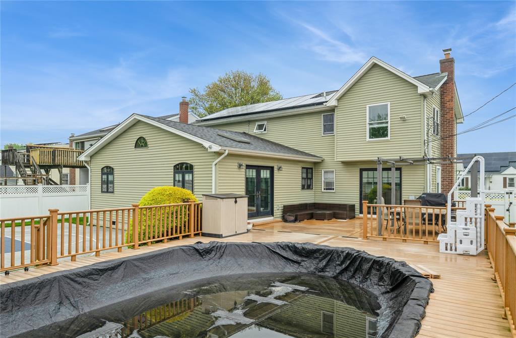 Hicksville, New York, 11801, United States, 4 Bedrooms Bedrooms, ,3 BathroomsBathrooms,Residential,For Sale,1835516