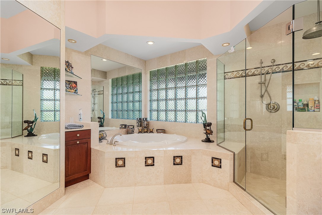 211 Kingfisher Drive, Captiva, Florida, 33924, United States, 5 Bedrooms Bedrooms, ,5 BathroomsBathrooms,Residential,For Sale,211 Kingfisher Drive,1321734