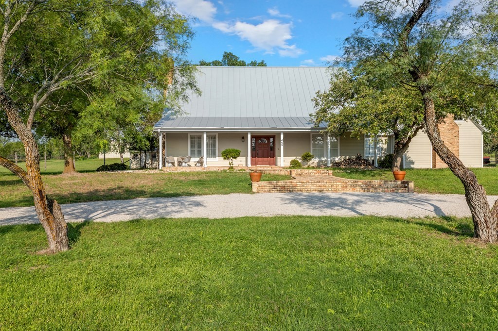 405 405 Frederick Rd, Fredericksburg, Texas, 78624, United States, 5 Bedrooms Bedrooms, ,5 BathroomsBathrooms,Residential,For Sale,405 405 Frederick Rd,1413377