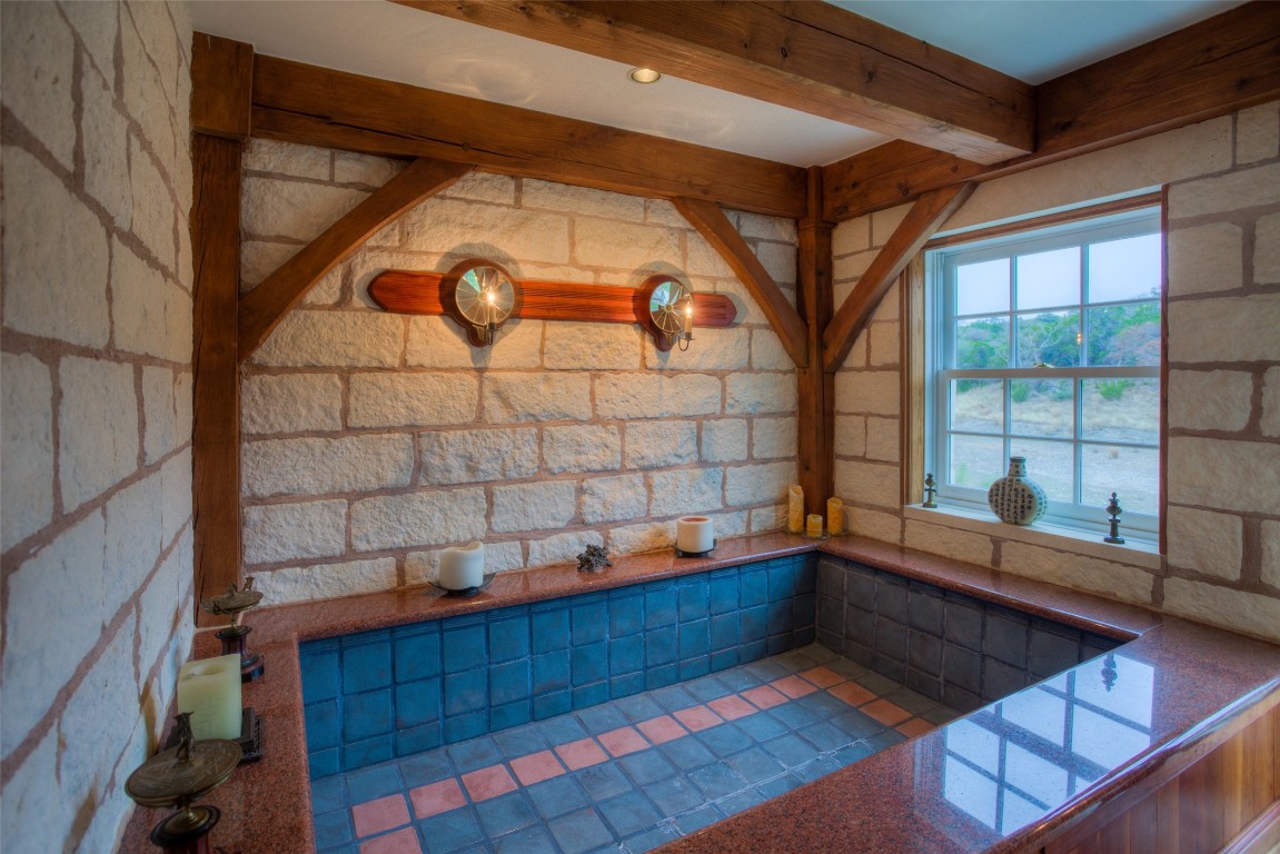 Blanco, Texas, 78606, United States, 4 Bedrooms Bedrooms, ,5 BathroomsBathrooms,Residential,For Sale,1720822