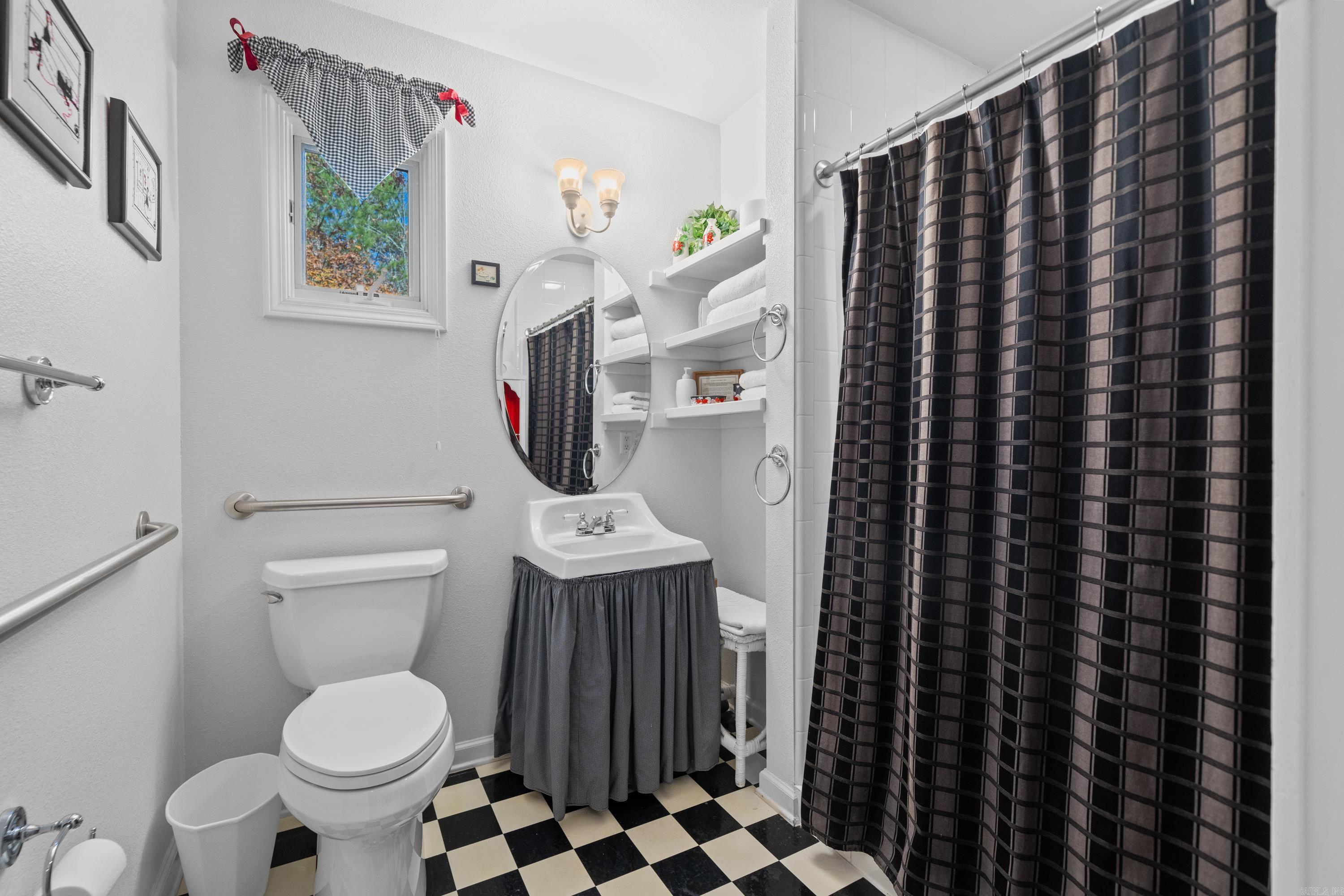 Jessieville, Arkansas, 71949, United States, 10 Bedrooms Bedrooms, ,11 BathroomsBathrooms,Residential,For Sale,2008593