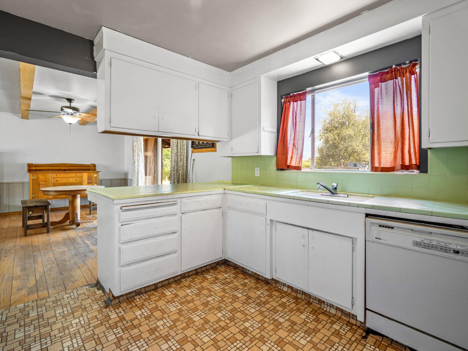 Carmichael, California, 95608, United States, ,Residential,For Sale,1938444