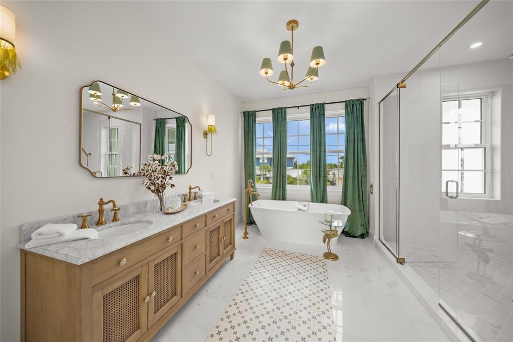 Holmes Beach, Florida, 34217, United States, 4 Bedrooms Bedrooms, ,6 BathroomsBathrooms,Residential,For Sale,1989554