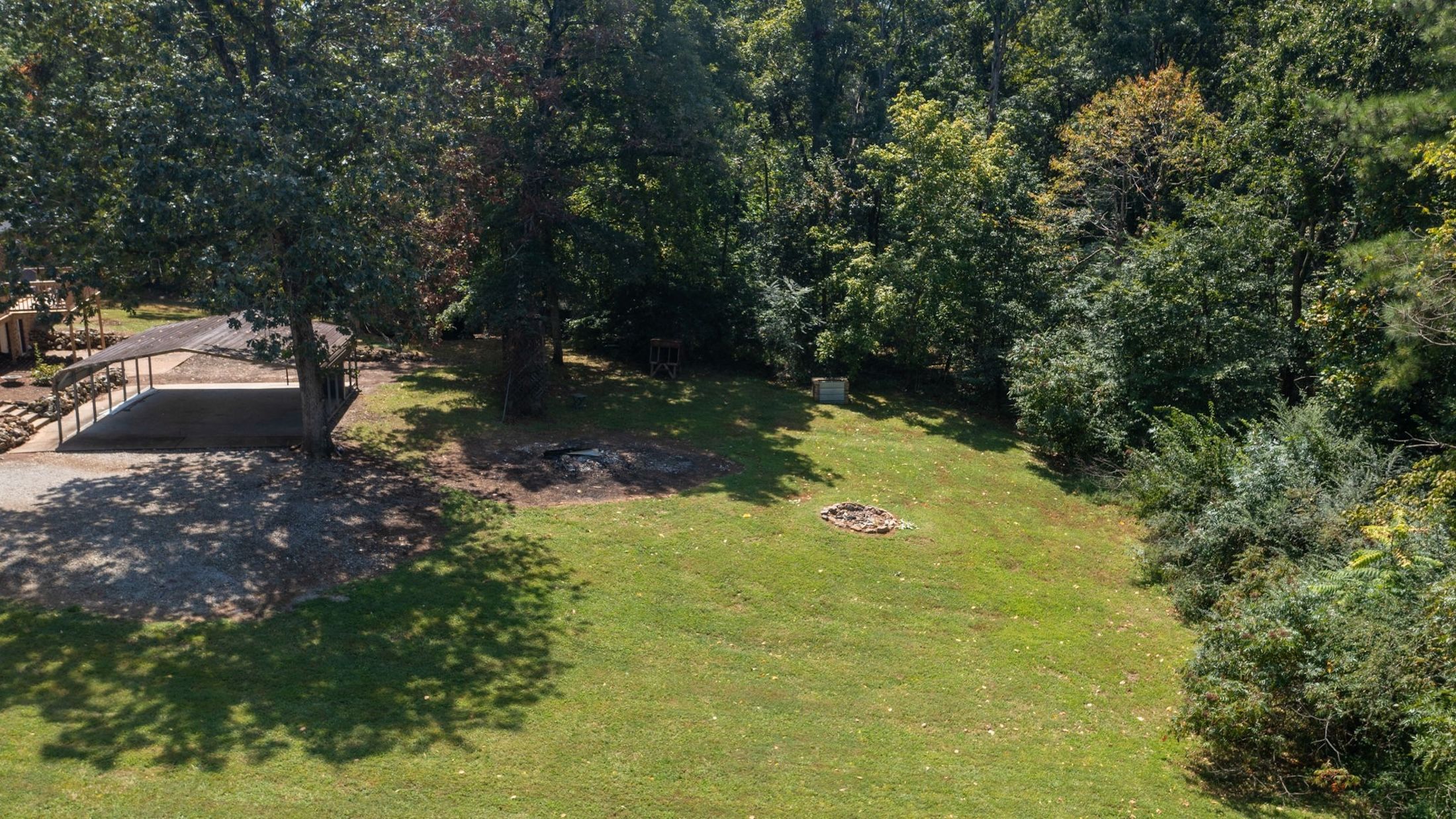  9092 E 40 Rd, Bon Aqua, TN, 37025 - 物件實景