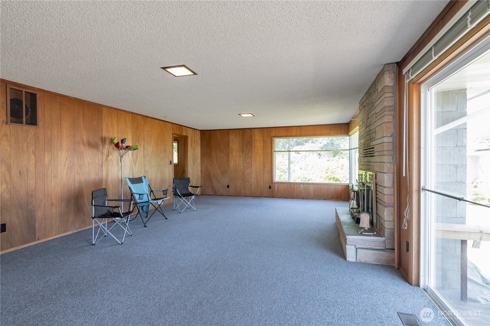 Langley, Washington, 98260, United States, 2 Bedrooms Bedrooms, ,Residential,For Sale,1895198