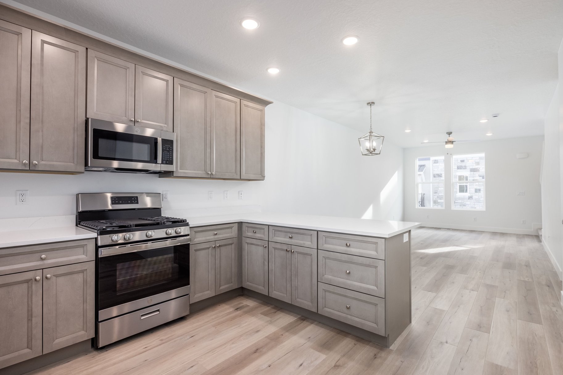  Beautiful Three-Bedroom Townhome at The Ridge at Spanish Fork - 物件實景