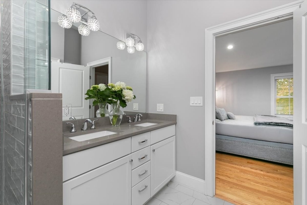 Danvers, Massachusetts, 01923, United States, 2 Bedrooms Bedrooms, ,3 BathroomsBathrooms,Residential,For Sale,1994668