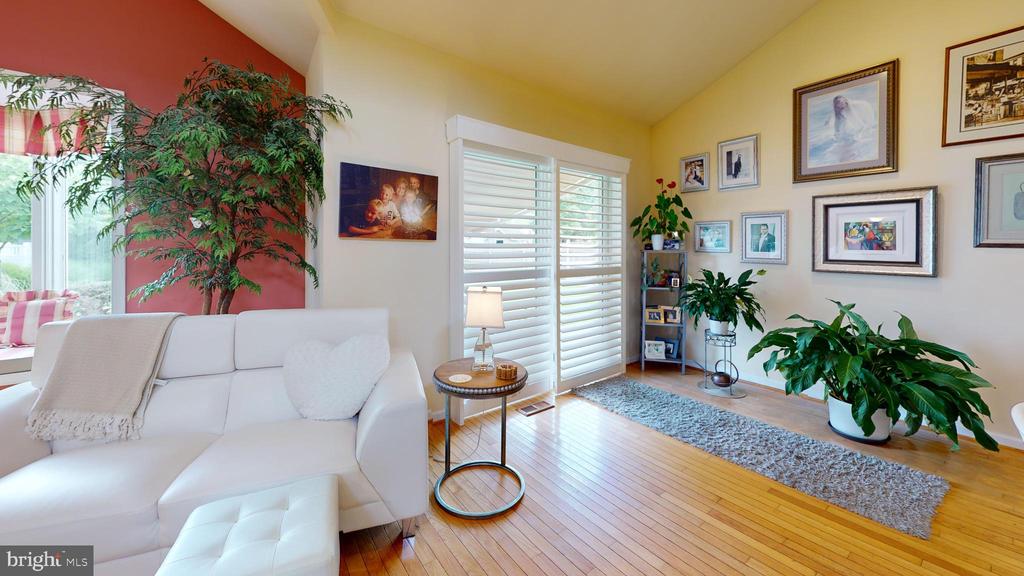 Marlton, New Jersey, 08053, United States, 3 Bedrooms Bedrooms, ,3 BathroomsBathrooms,Residential,For Sale,1942946