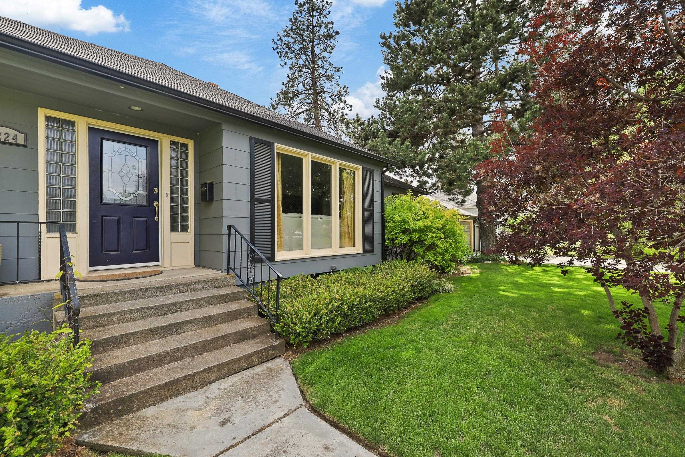 Spokane, Washington, 99203, United States, 4 Bedrooms Bedrooms, ,3 BathroomsBathrooms,Residential,For Sale,1827628