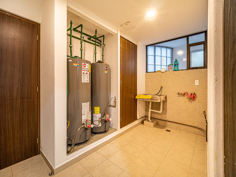 Huixquilucan, Estado de méxico, 52779, Mexico, 3 Bedrooms Bedrooms, ,3 BathroomsBathrooms,Residential,For Sale,1926381