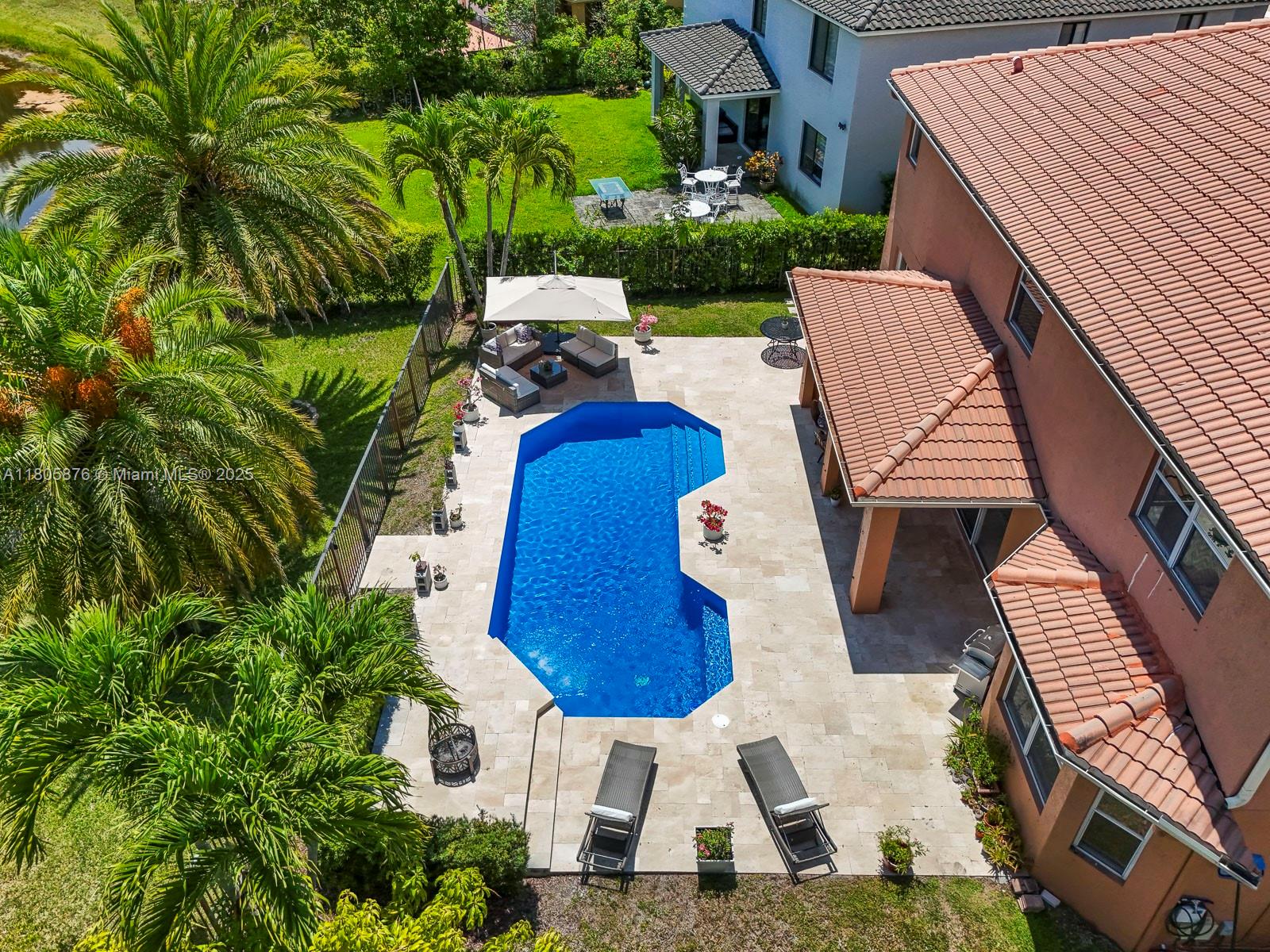 Weston, Florida, 33332, United States, 5 Bedrooms Bedrooms, ,5 BathroomsBathrooms,Residential,For Sale,1826480