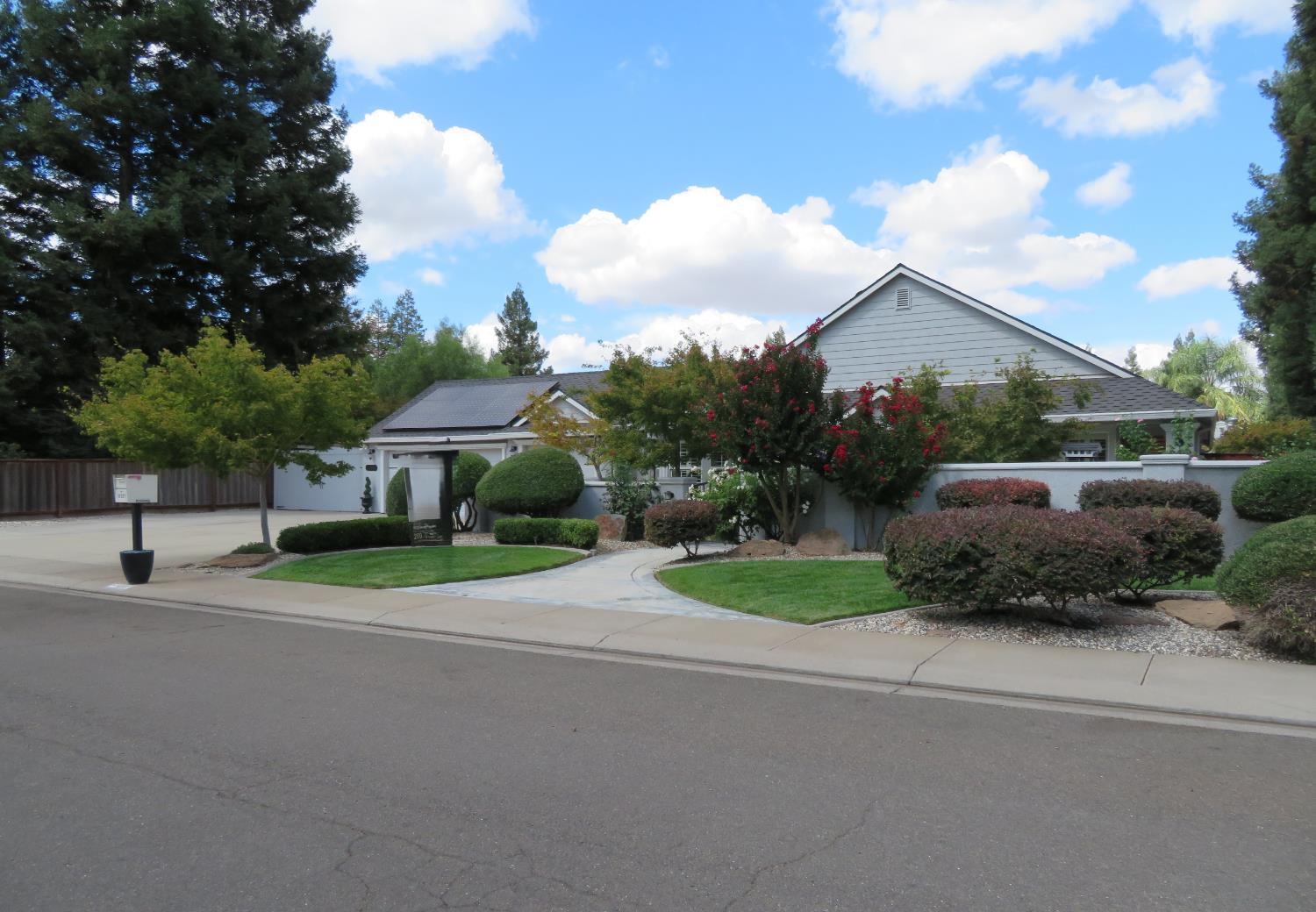 Oakdale, California, 95361, United States, 3 Bedrooms Bedrooms, ,2 BathroomsBathrooms,Residential,For Sale,1942703