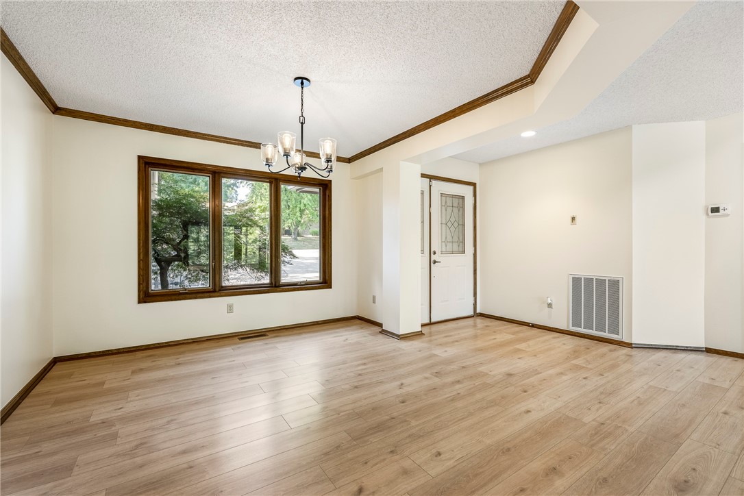 Bella Vista, Arkansas, 72715, United States, 3 Bedrooms Bedrooms, ,4 BathroomsBathrooms,Residential,For Sale,1924957