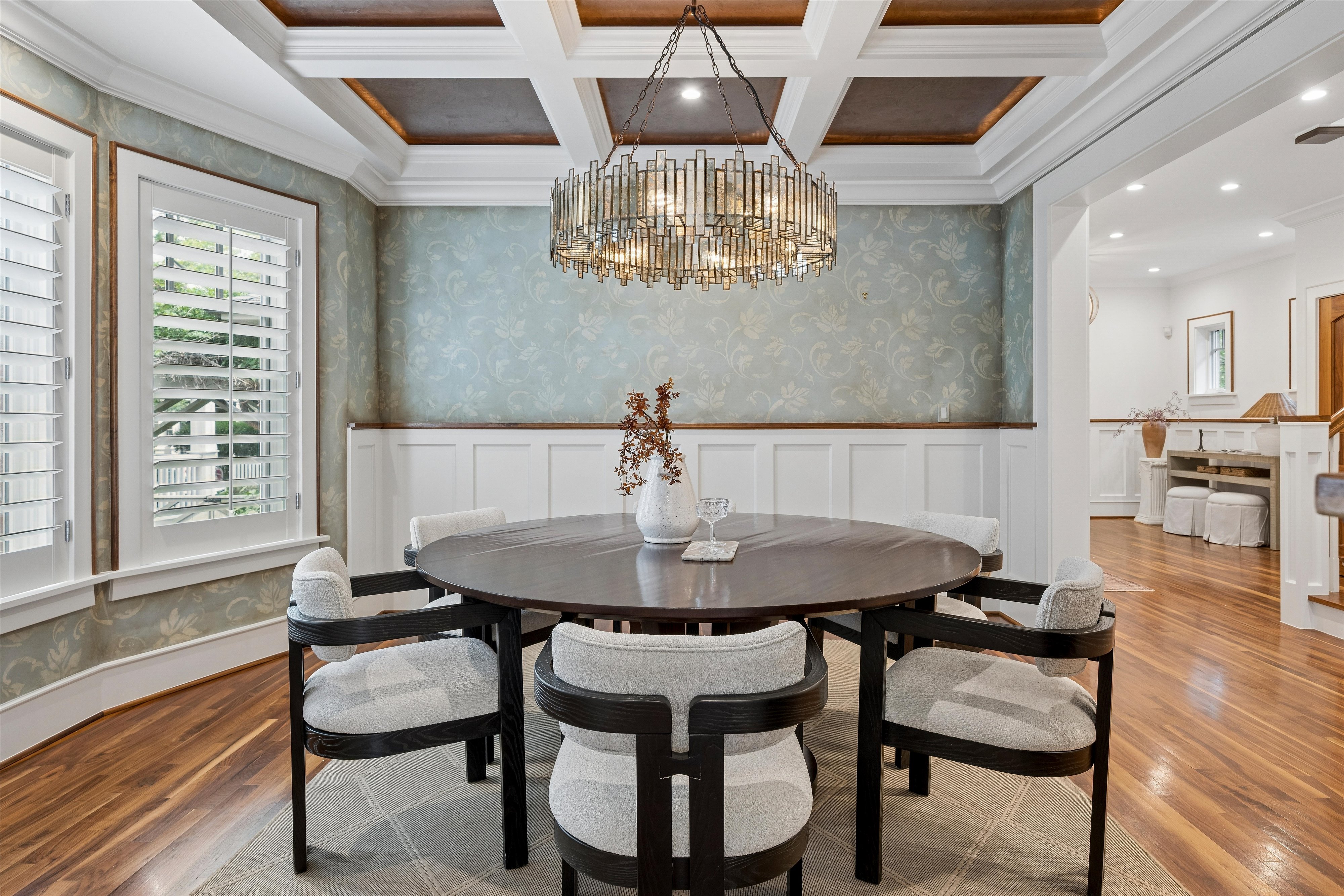  Historic Charm and Timeless Architecture Bring Elegance to Modern Luxury - 物件實景