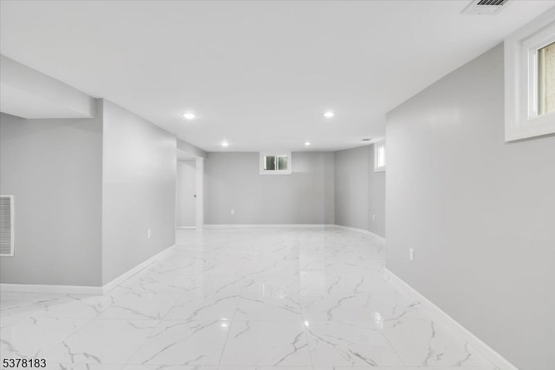 Clifton City, New Jersey, 07011, United States, 5 Bedrooms Bedrooms, ,3 BathroomsBathrooms,Residential,For Sale,1938226