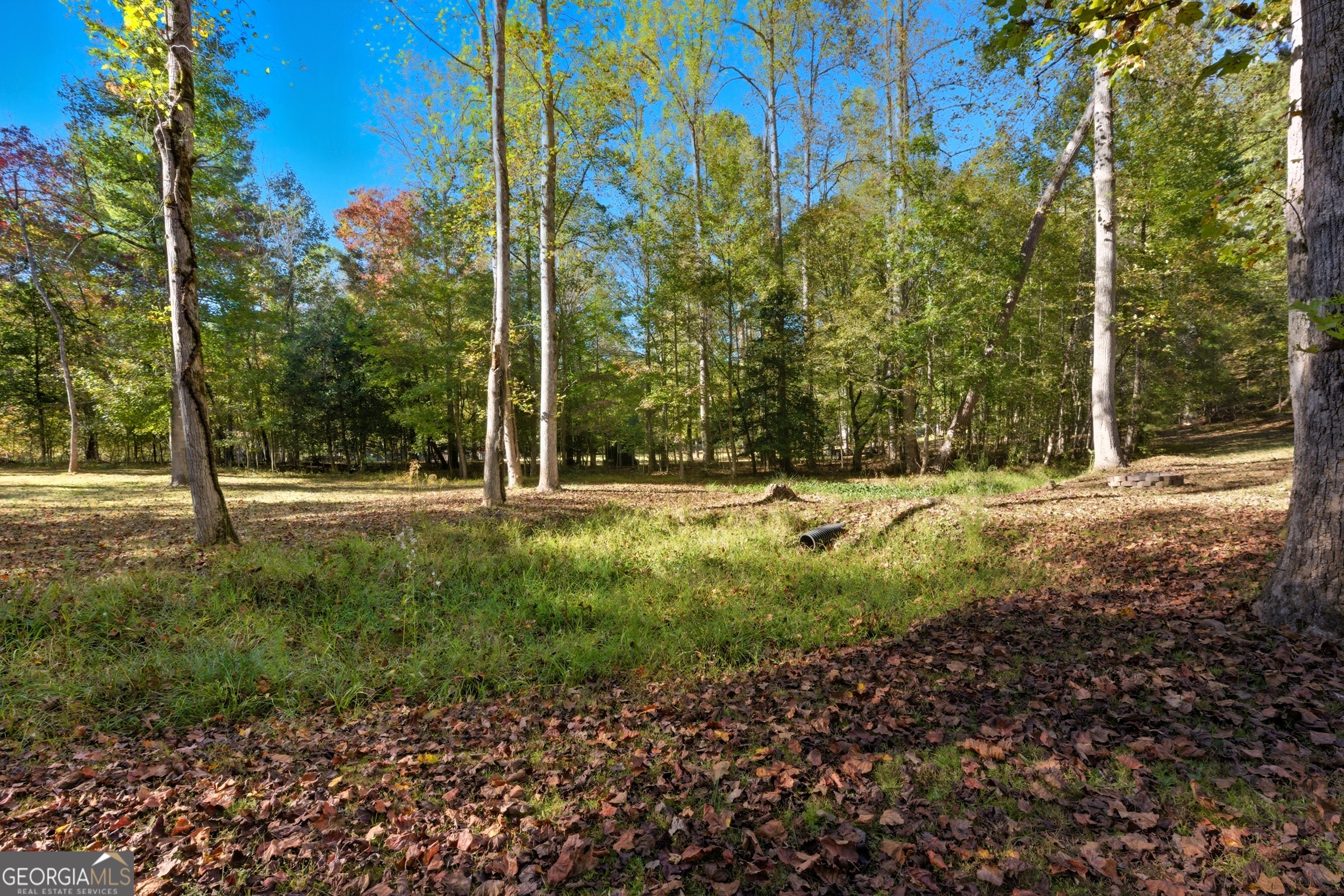 Clarkesville, Georgia, 30523, United States, 4 Bedrooms Bedrooms, ,4 BathroomsBathrooms,Residential,For Sale,1975876