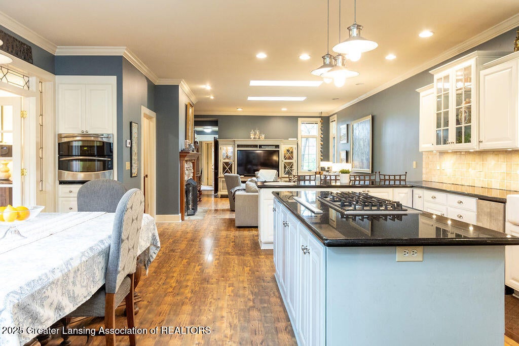 East Lansing, Michigan, 48823, United States, 6 Bedrooms Bedrooms, ,6 BathroomsBathrooms,Residential,For Sale,1818368