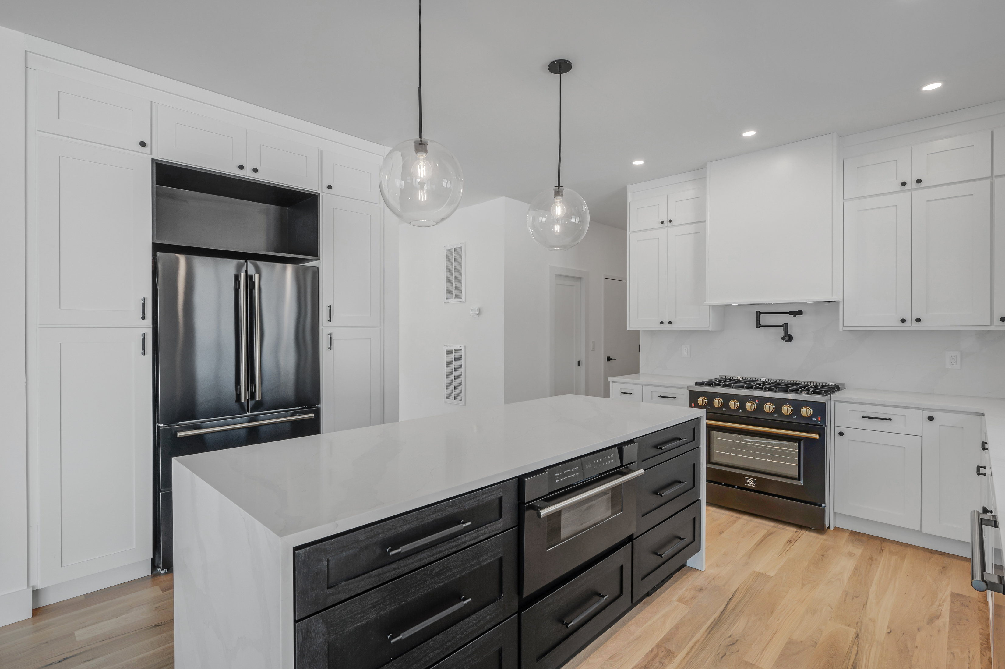  38 Pond Lane, Levittown, NY, 11756 - 物件實景