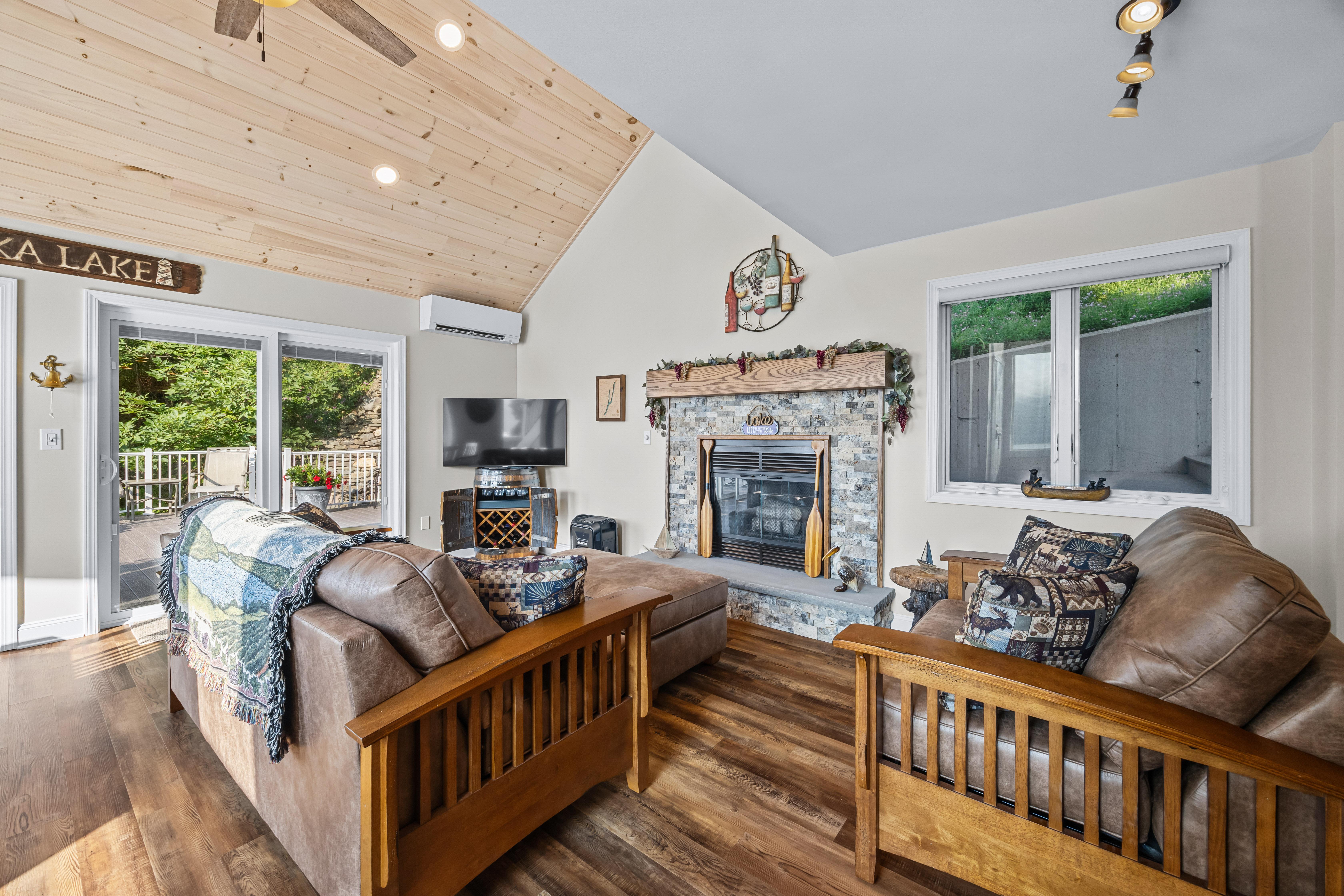 Pulteney, New York, 14874, United States, 3 Bedrooms Bedrooms, ,3 BathroomsBathrooms,Residential,For Sale,1904539