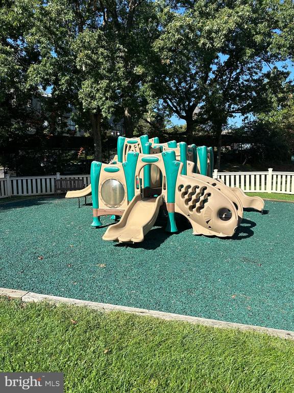 Alexandria, Virginia, 22304, United States, 3 Bedrooms Bedrooms, ,3 BathroomsBathrooms,Residential,For Sale,1980099