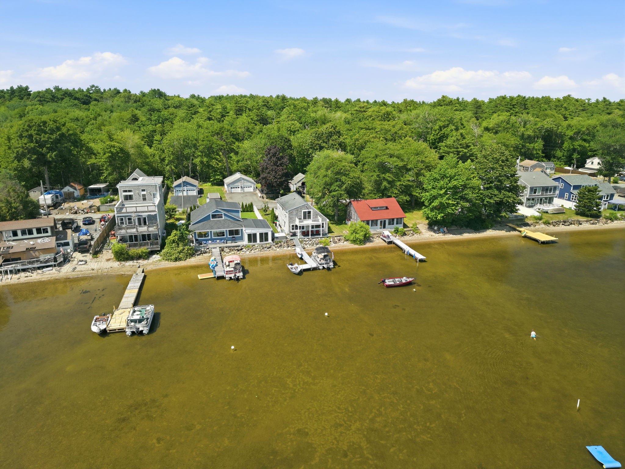  145 Staples Shore Rd, Lakeville - 物件實景