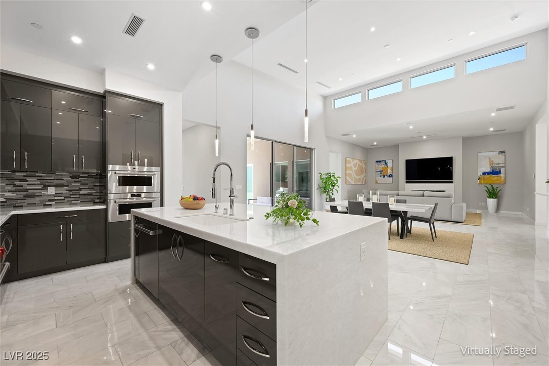 Las Vegas, Nevada, 89135, United States, 3 Bedrooms Bedrooms, ,4 BathroomsBathrooms,Residential,For Sale,1993363