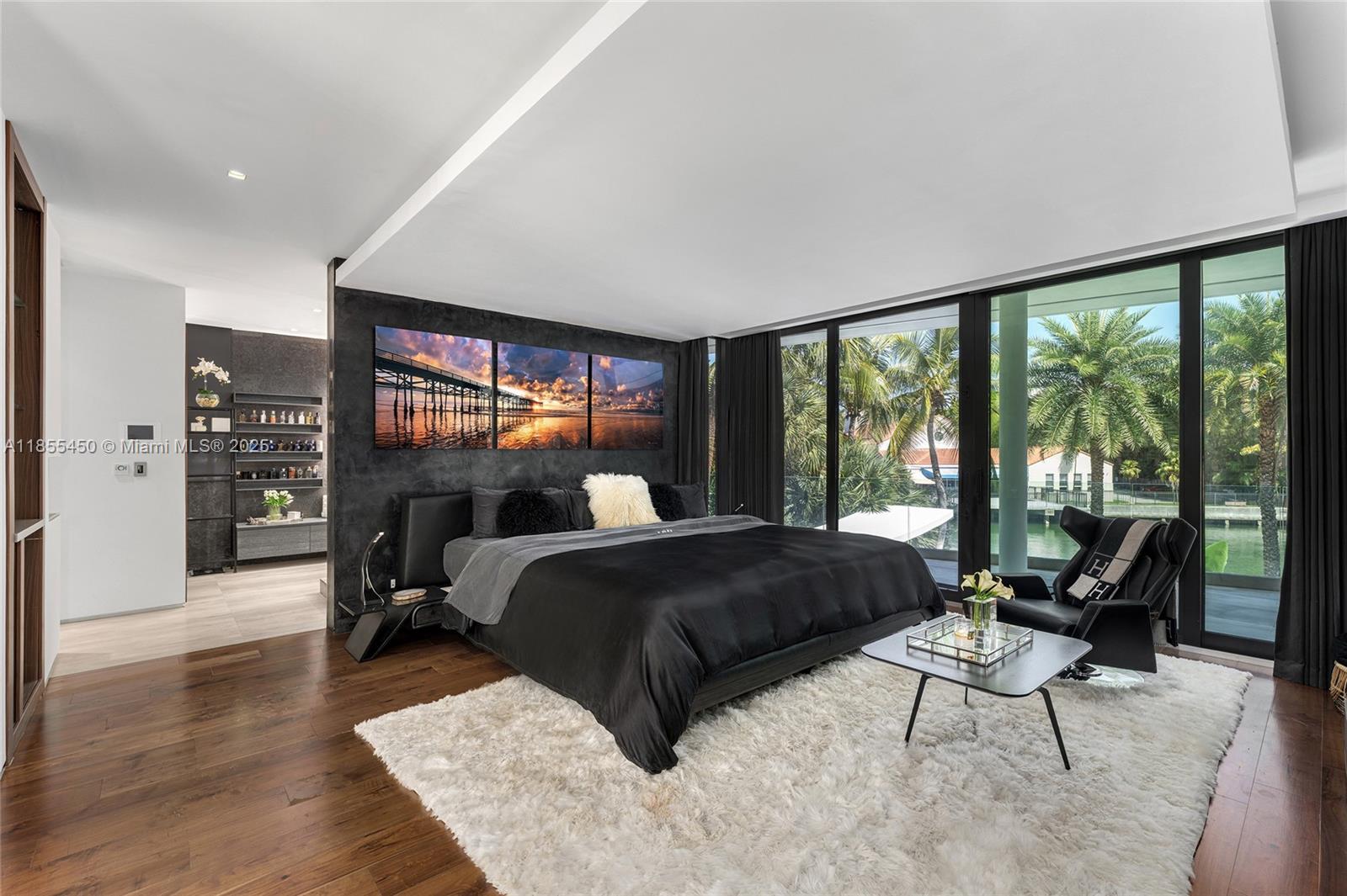 Miami Beach, Florida, 33140, United States, 5 Bedrooms Bedrooms, ,8 BathroomsBathrooms,Residential,For Sale,1918042