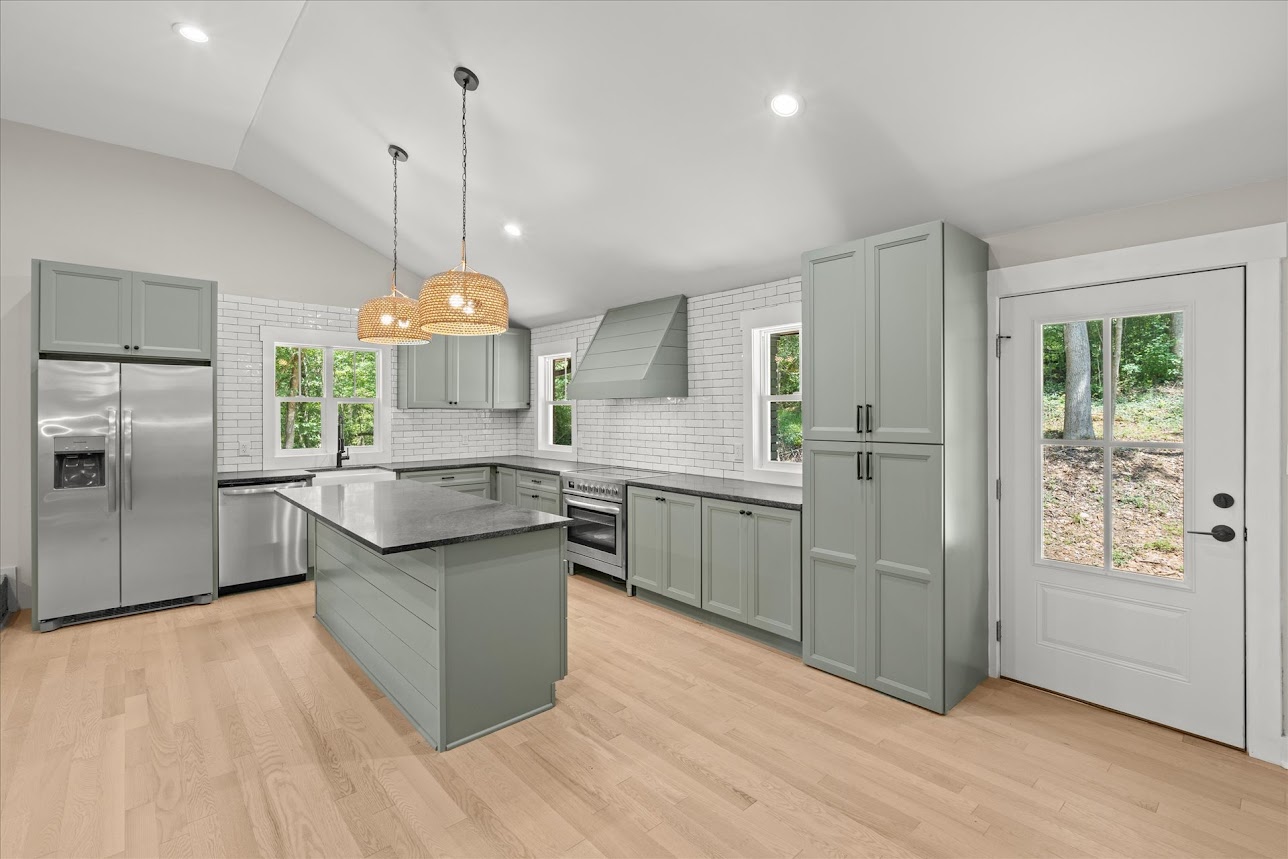 Carrollton, Georgia, 30116, United States, 4 Bedrooms Bedrooms, ,3 BathroomsBathrooms,Residential,For Sale,2005638