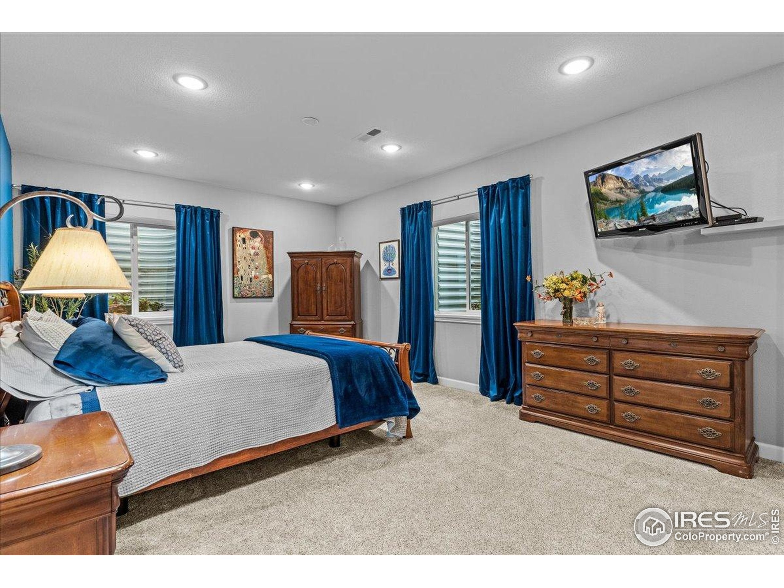 Windsor, Colorado, 80550, United States, 4 Bedrooms Bedrooms, ,5 BathroomsBathrooms,Residential,For Sale,1909910