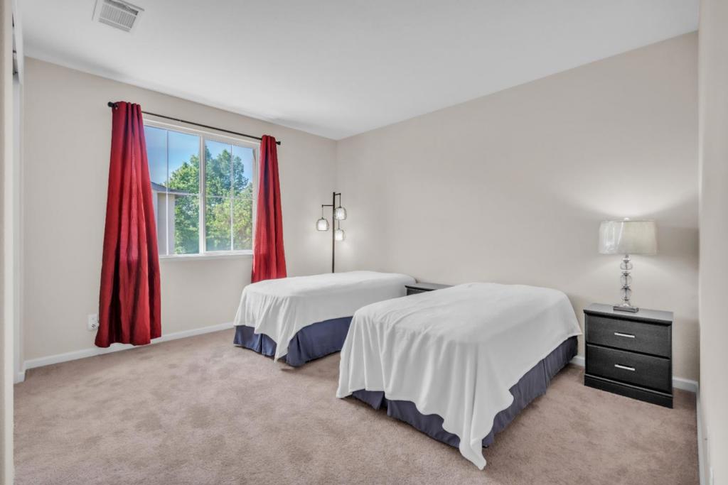 Fairfield, California, 94533, United States, 4 Bedrooms Bedrooms, ,3 BathroomsBathrooms,Residential,For Sale,2033917