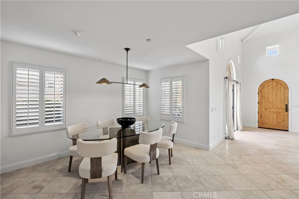 Newport Beach, California, 92663, United States, 3 Bedrooms Bedrooms, ,3 BathroomsBathrooms,Residential,For Sale,1992084