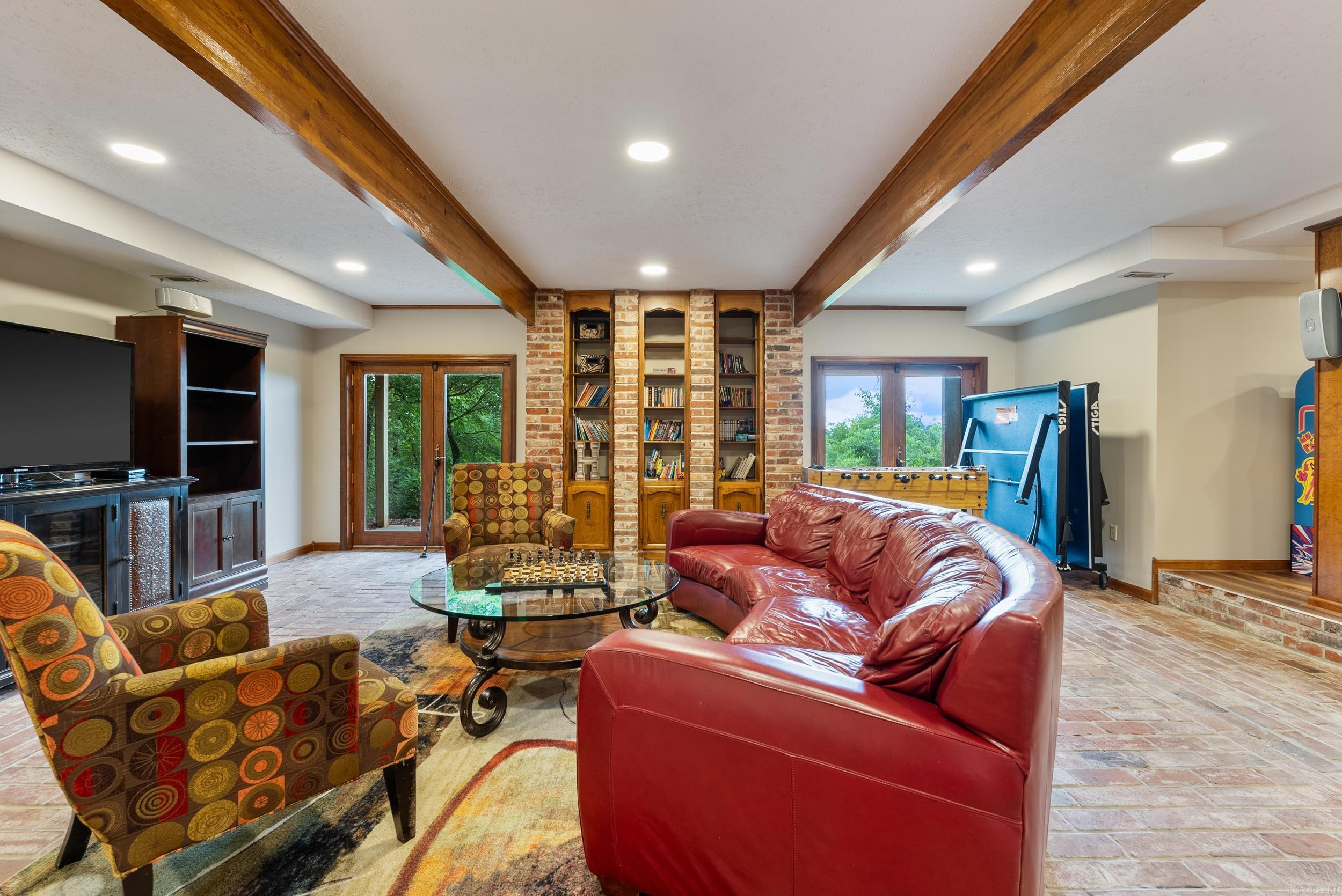 Conway, Arkansas, 72034, United States, 5 Bedrooms Bedrooms, ,5 BathroomsBathrooms,Residential,For Sale,1993283