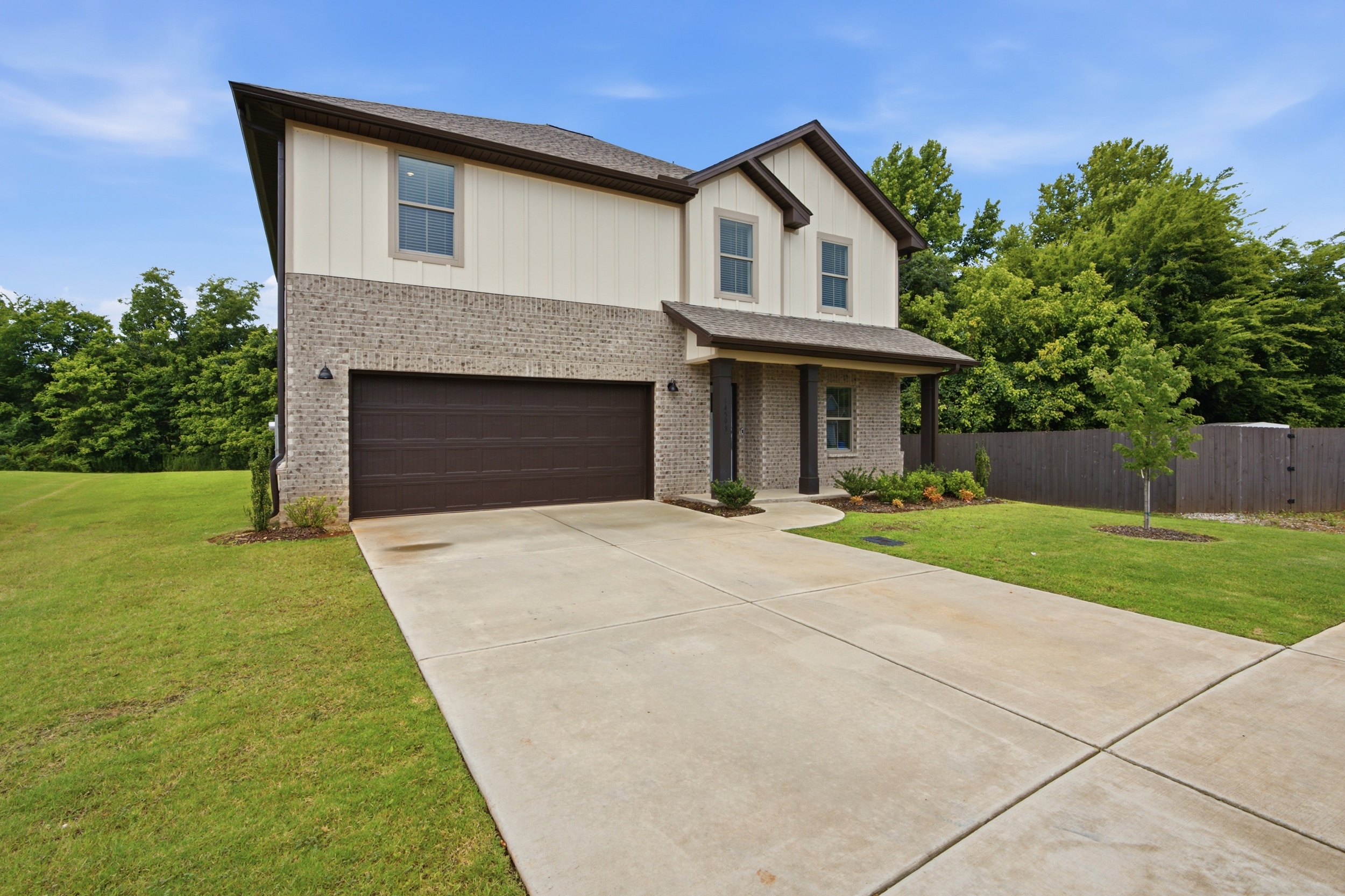  14593 Mountain Stream Drive - 物件實景