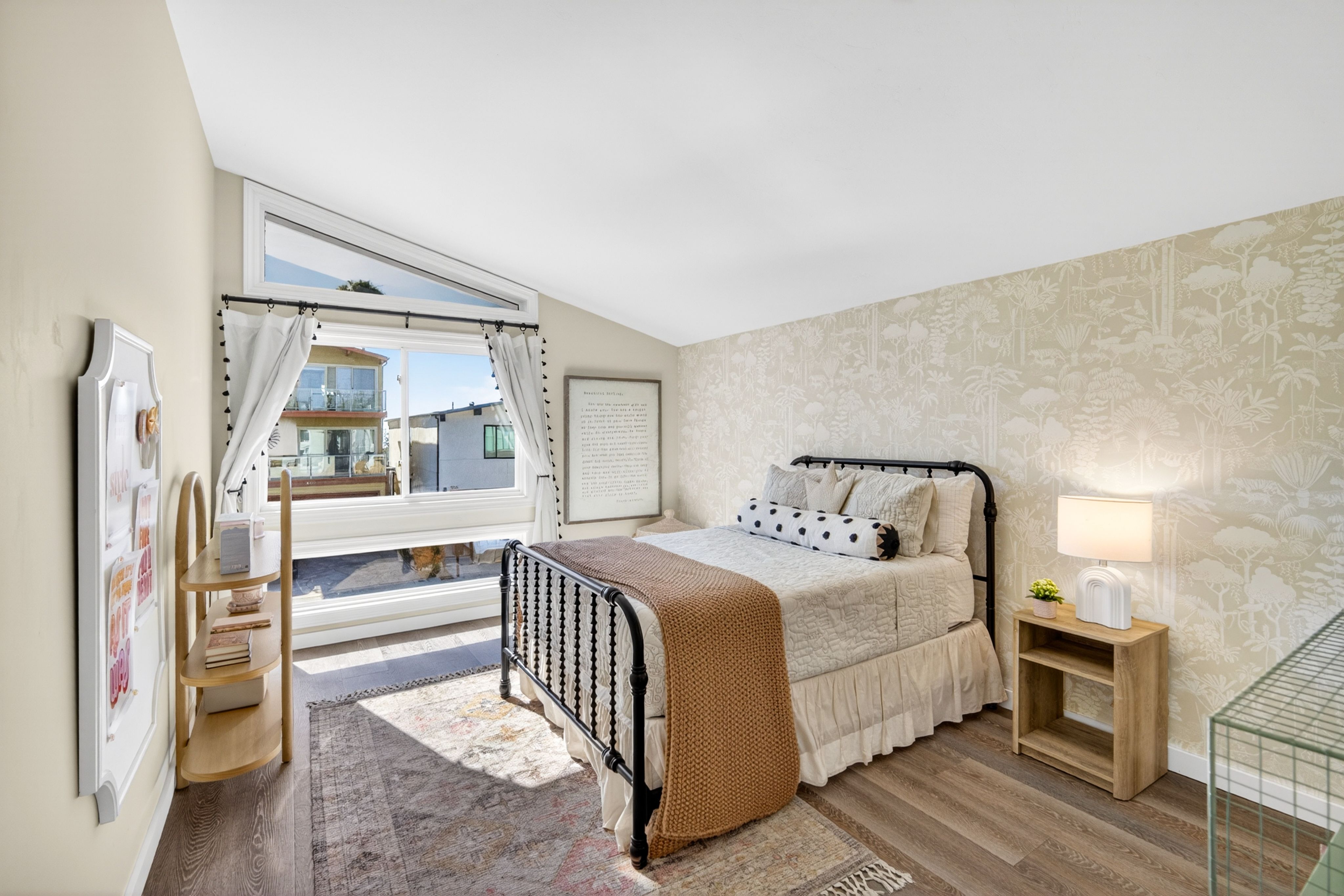  956 Tia Juana Street, Laguna Beach, CA 92651 - 物件實景