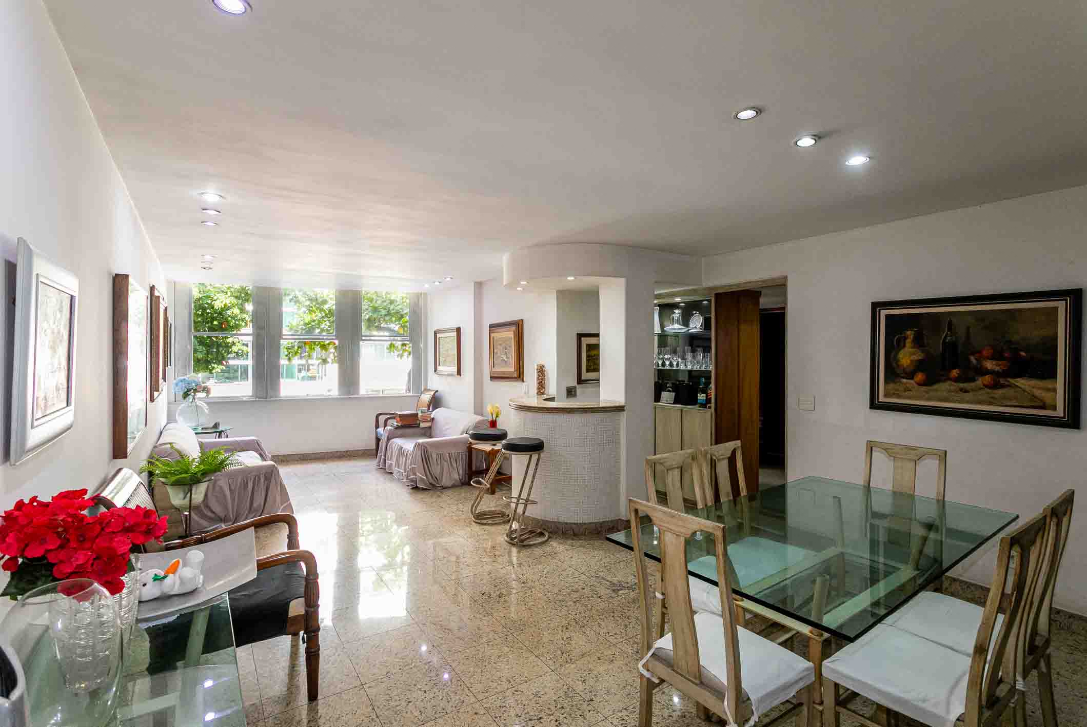  Three-bedroom residence one block from Leblon Beach - 物件實景