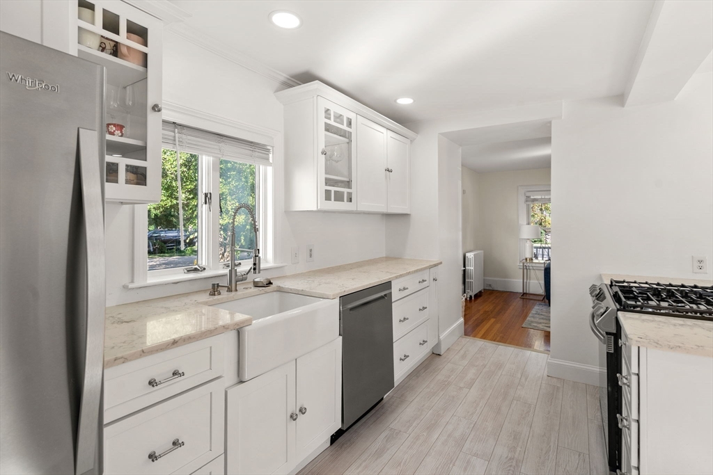 Milton, Massachusetts, 02186, United States, 3 Bedrooms Bedrooms, ,1 BathroomBathrooms,Residential,For Sale,1939202