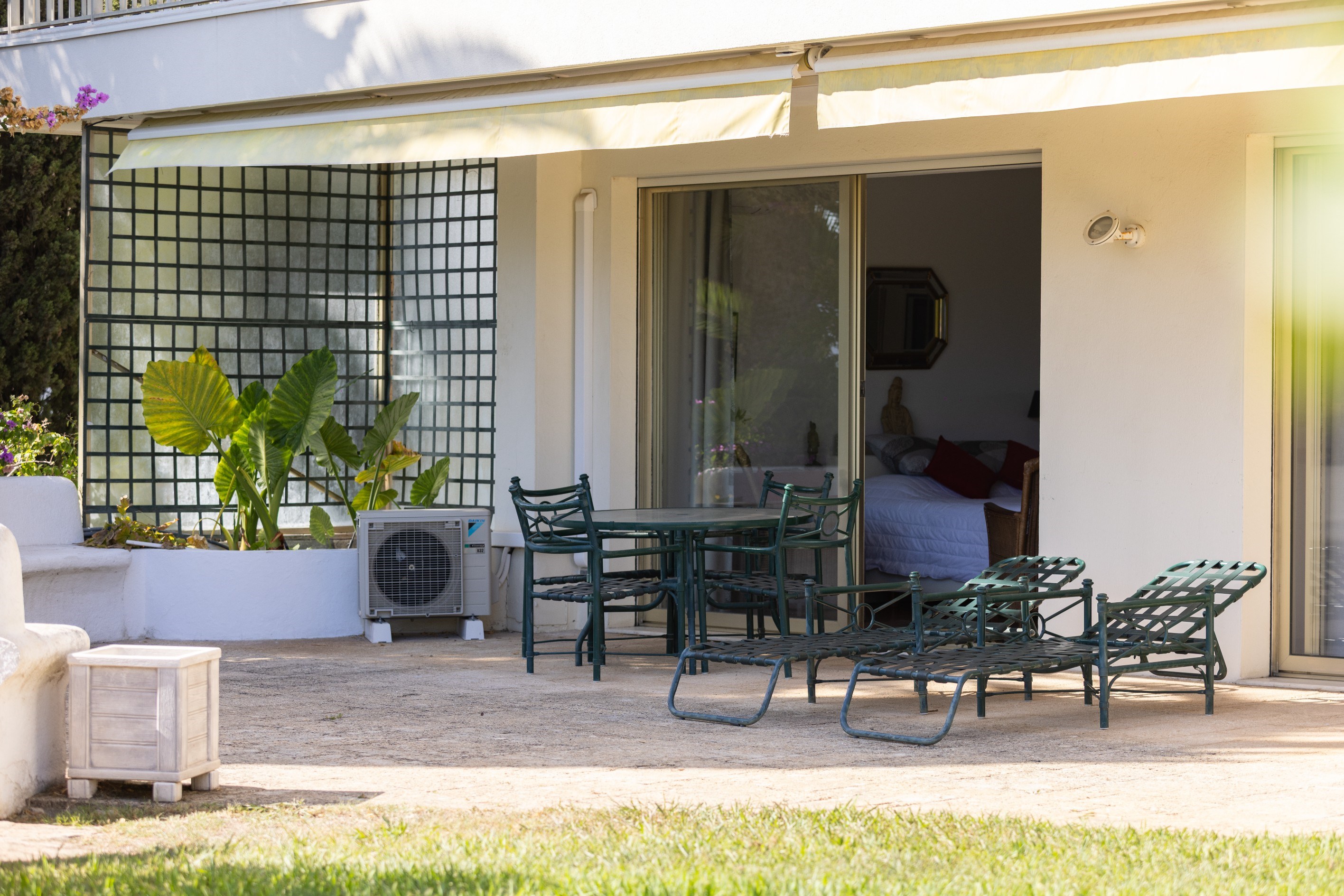  Cannes Croix des Gardes, luxury garden apartment for sale, sea views, private g… - 物件實景