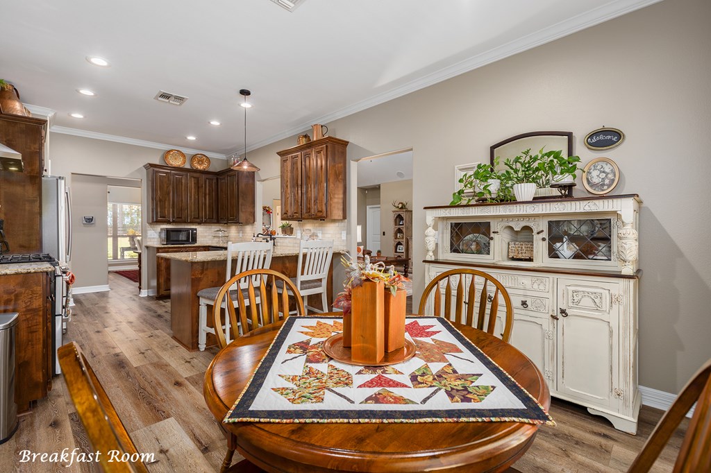 Huntington, Texas, 75949, United States, 3 Bedrooms Bedrooms, ,3 BathroomsBathrooms,Residential,For Sale,2007836