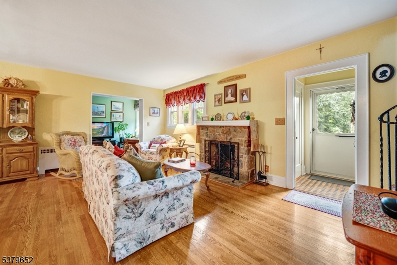 Elizabeth City, New Jersey, 07208, United States, 3 Bedrooms Bedrooms, ,2 BathroomsBathrooms,Residential,For Sale,1926439