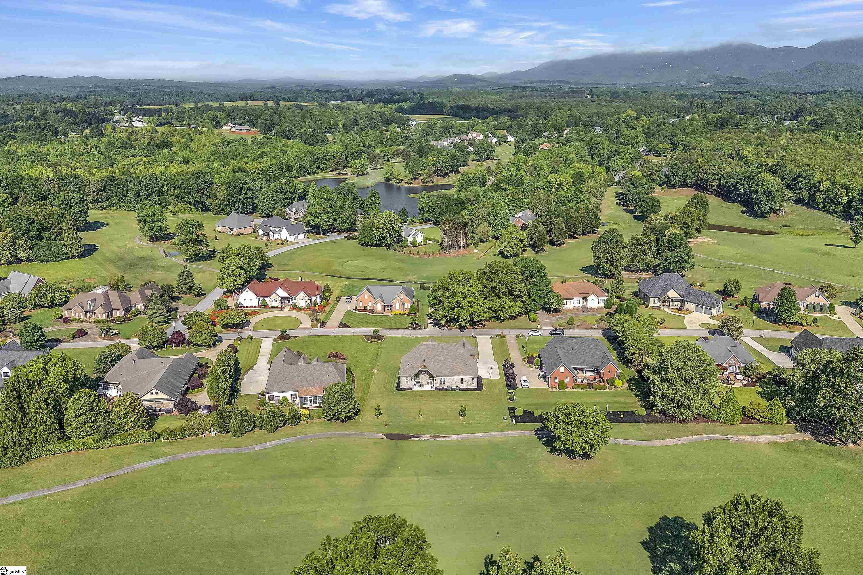 Campobello, South Carolina, 29322, United States, 4 Bedrooms Bedrooms, ,5 BathroomsBathrooms,Residential,For Sale,1827518