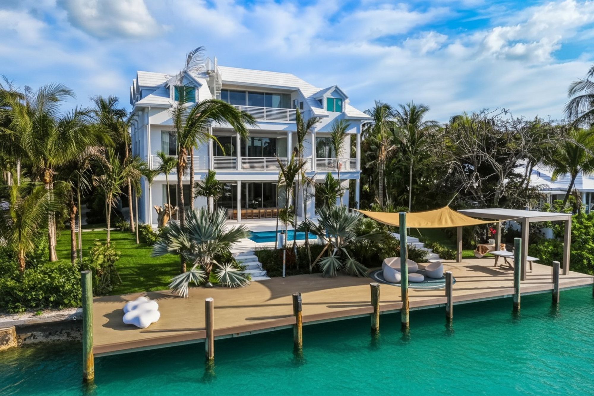  Canal-front Estate - 物件實景