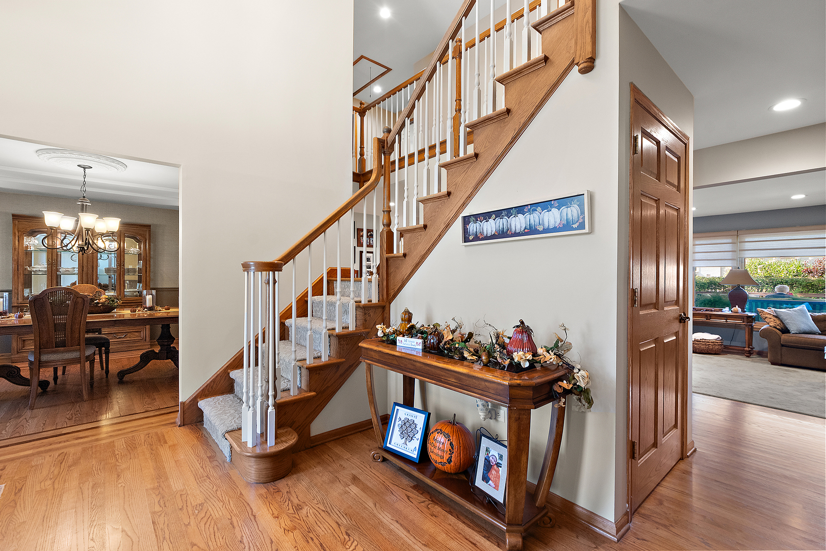 Orland Park, Illinois, 60467, United States, 4 Bedrooms Bedrooms, ,5 BathroomsBathrooms,Residential,For Sale,1987350