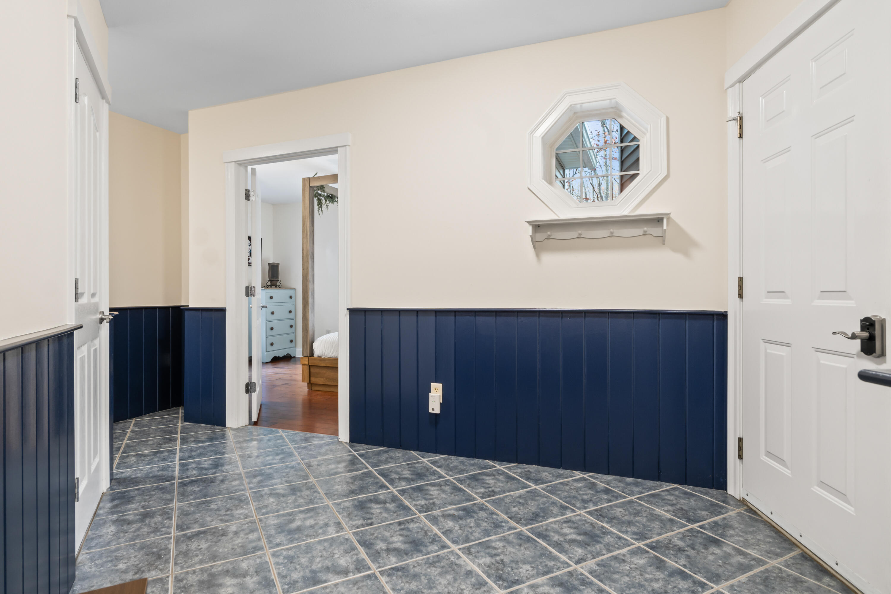 Ogunquit, Maine, 03907, United States, ,4 BathroomsBathrooms,Residential,For Sale,1830801