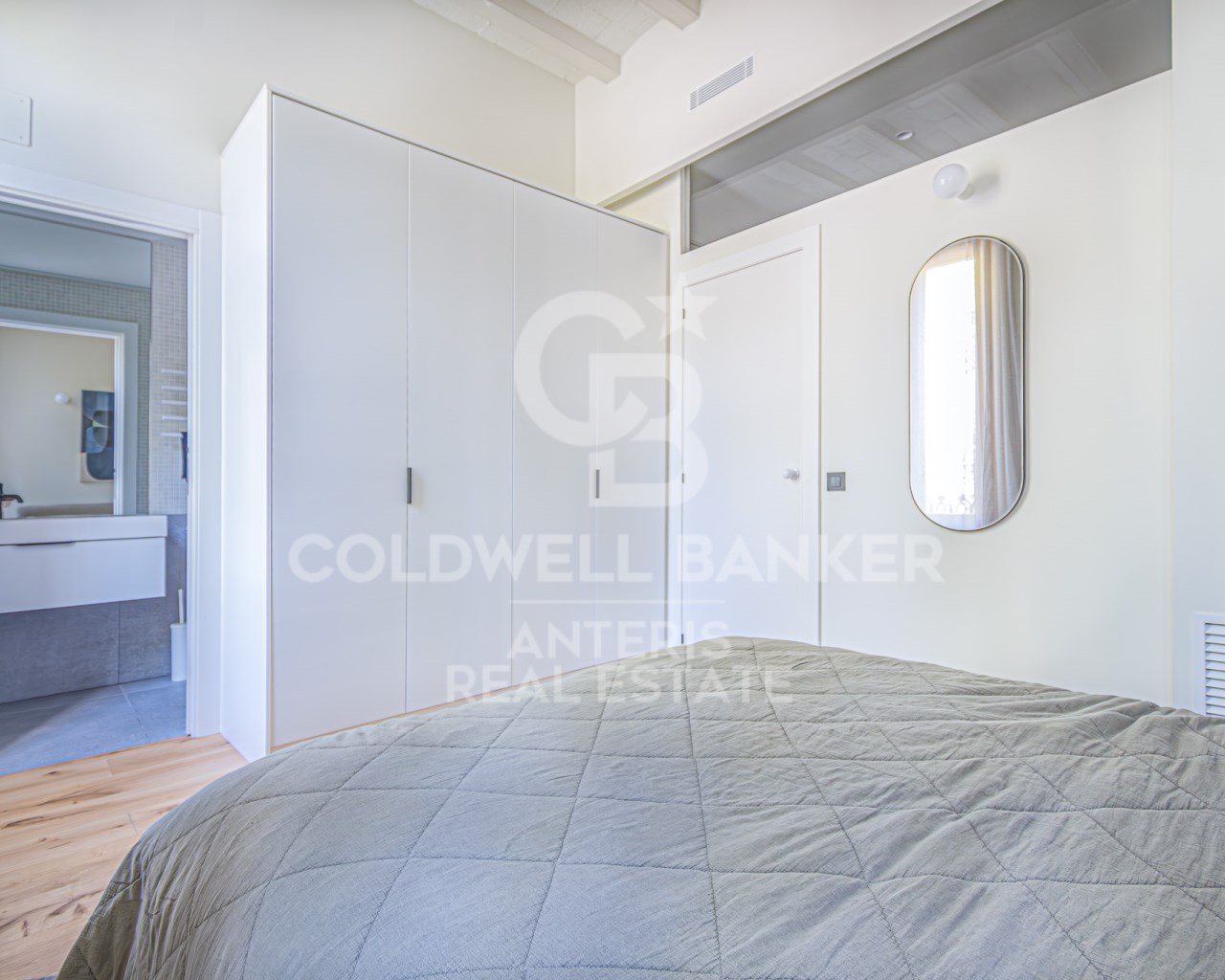 Barcelona, Catalonia, ES, 3 Bedrooms Bedrooms, ,2 BathroomsBathrooms,Residential,For Sale,1826735
