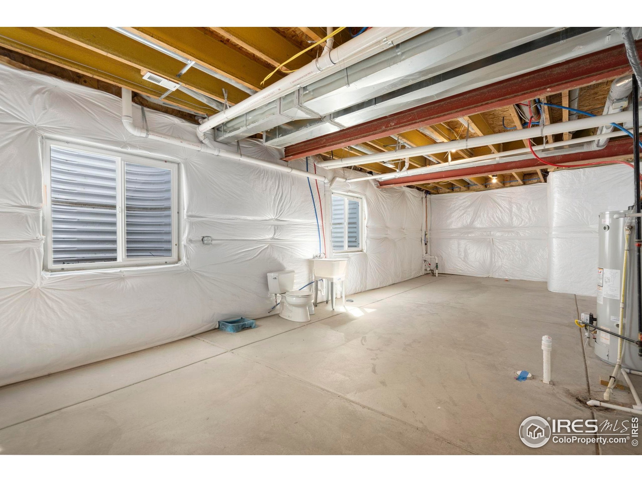 Fort Collins, Colorado, 80528, United States, 4 Bedrooms Bedrooms, ,2 BathroomsBathrooms,Residential,For Sale,1940904